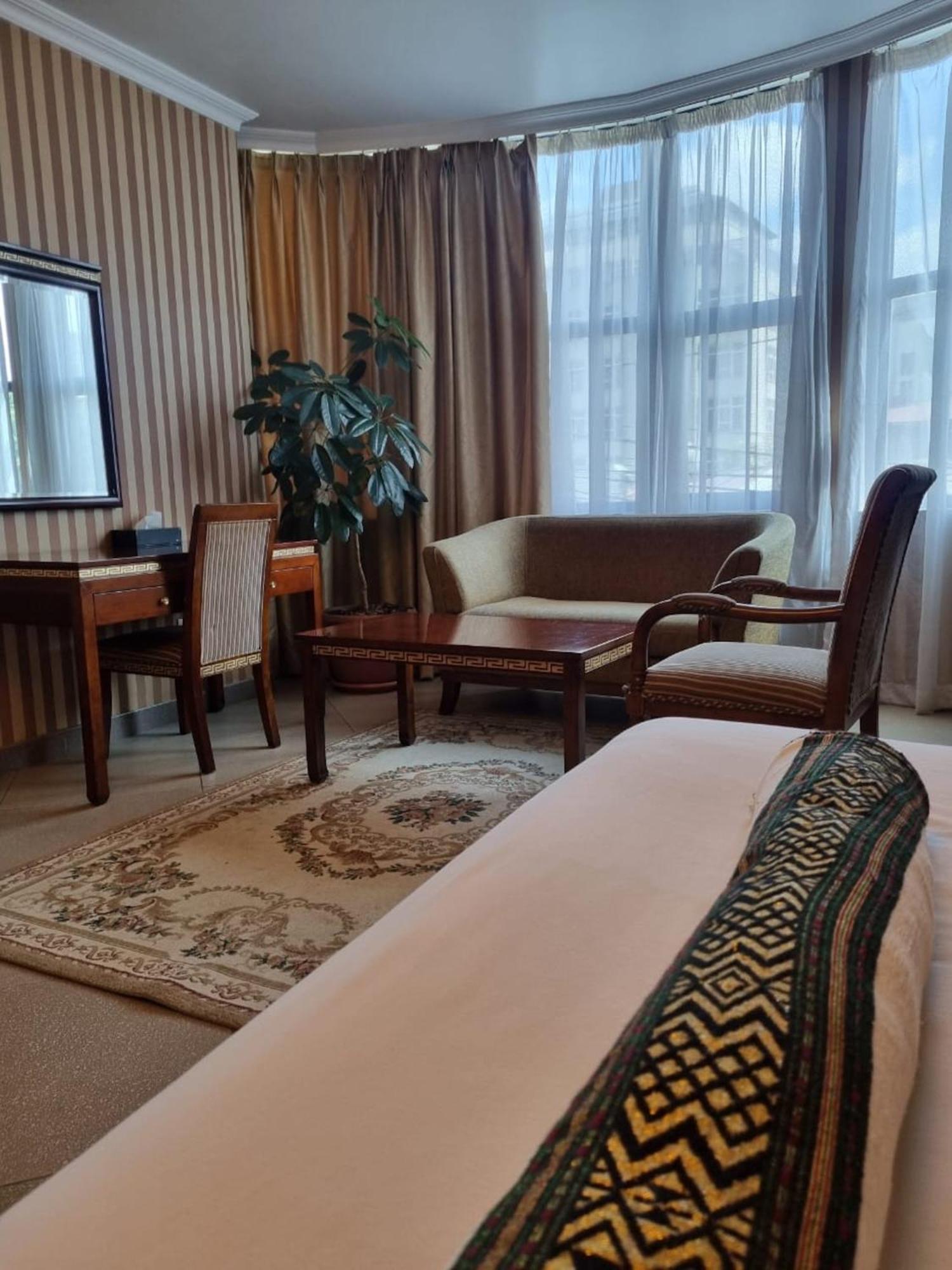 The Residence Hotel Addis Ababa Exteriör bild