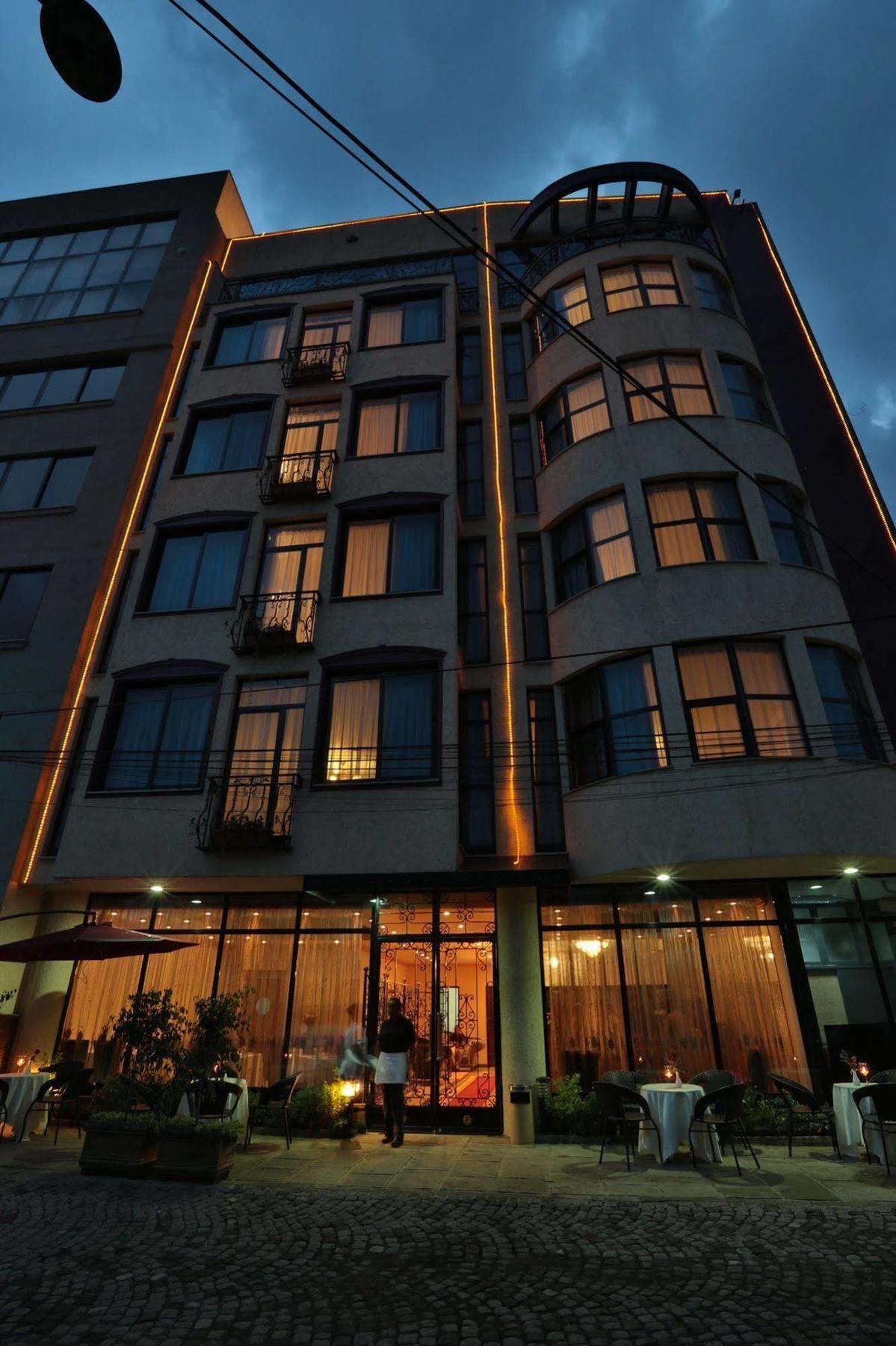 The Residence Hotel Addis Ababa Exteriör bild